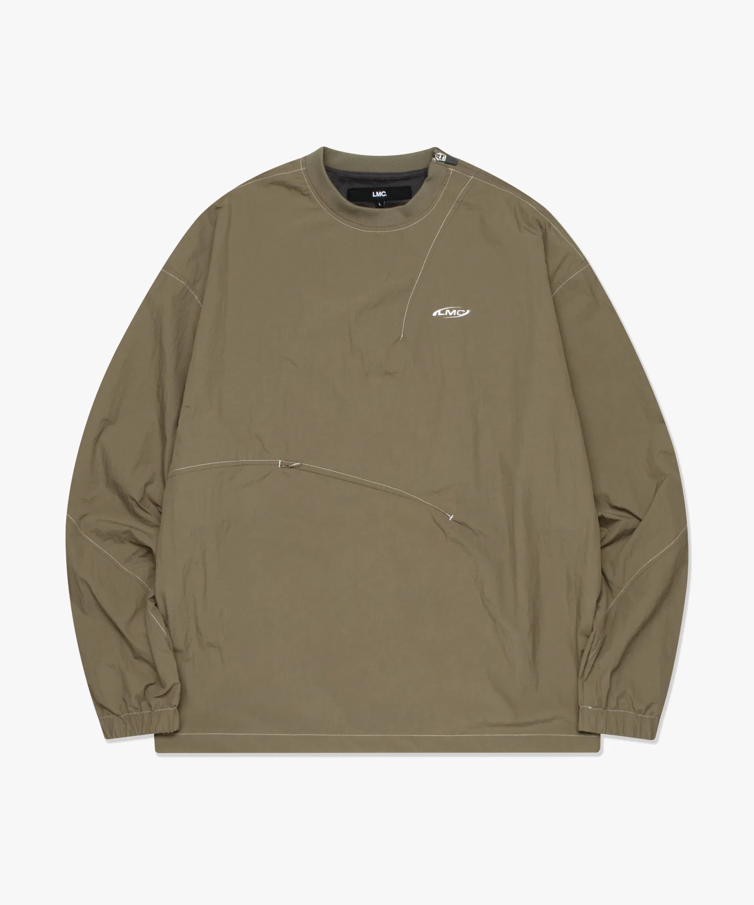 LMC  |[ LMC ]★ACTIVE GEAR NYLON CURVED DART CREWNECK